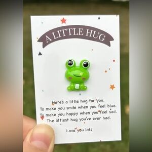 Frog pocket hug